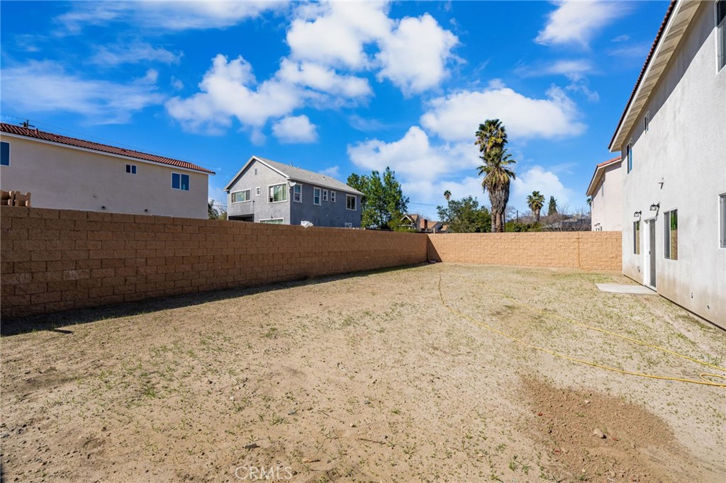 565 N Meridian Avenue Property Photo 34