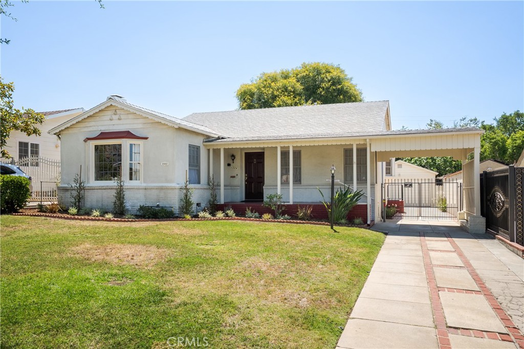 1324 Thompson Avenue Property Photo 1