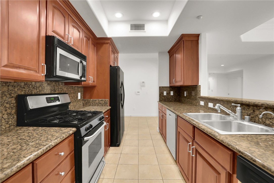 8555 Cashio Street 203 Property Photo 19