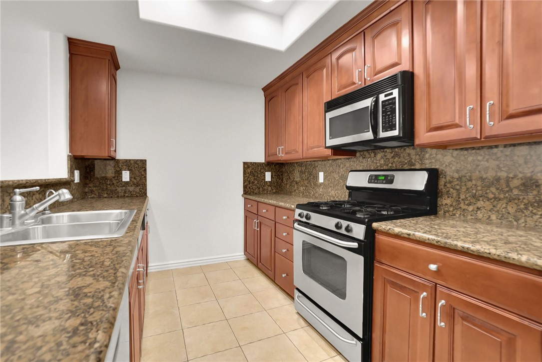 8555 Cashio Street 203 Property Photo 20
