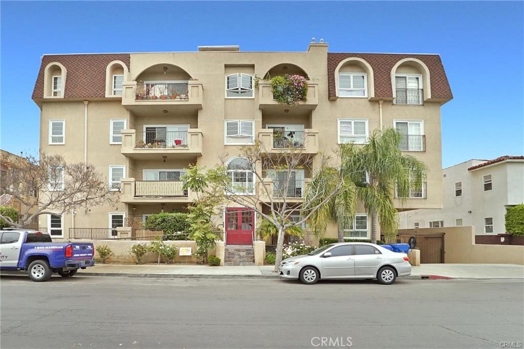 8555 Cashio Street 203 Property Photo 26