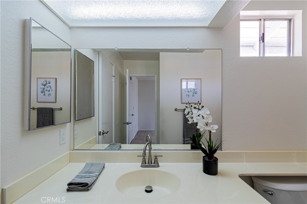 1534 W Summerset Drive Property Photo 14
