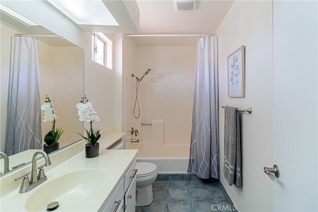 1534 W Summerset Drive Property Photo 15