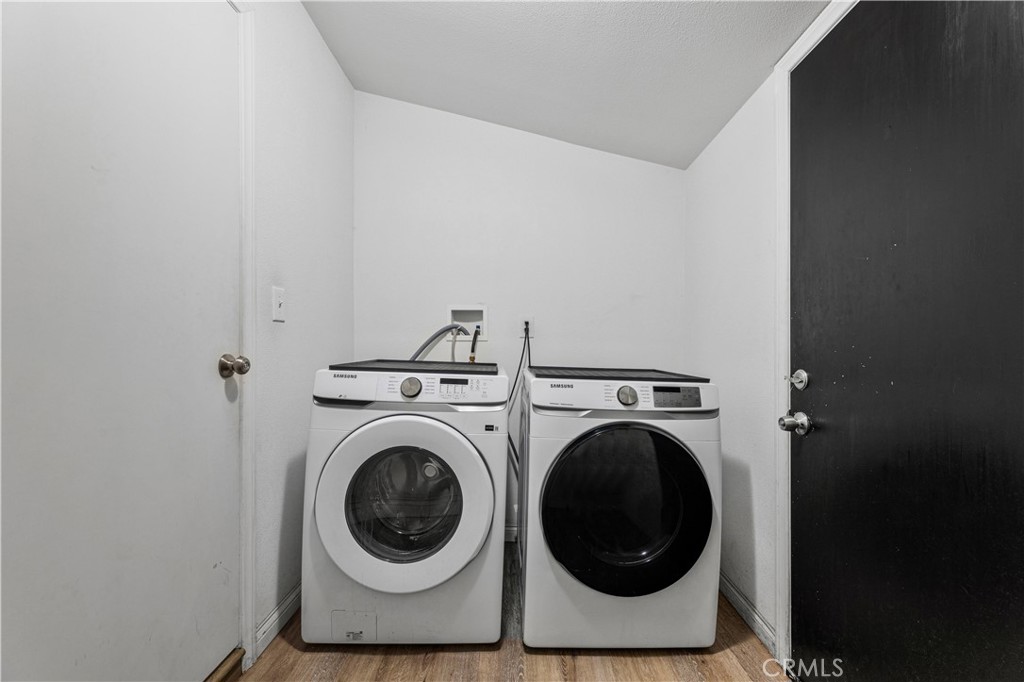 455 E Wilson Street Property Photo 22