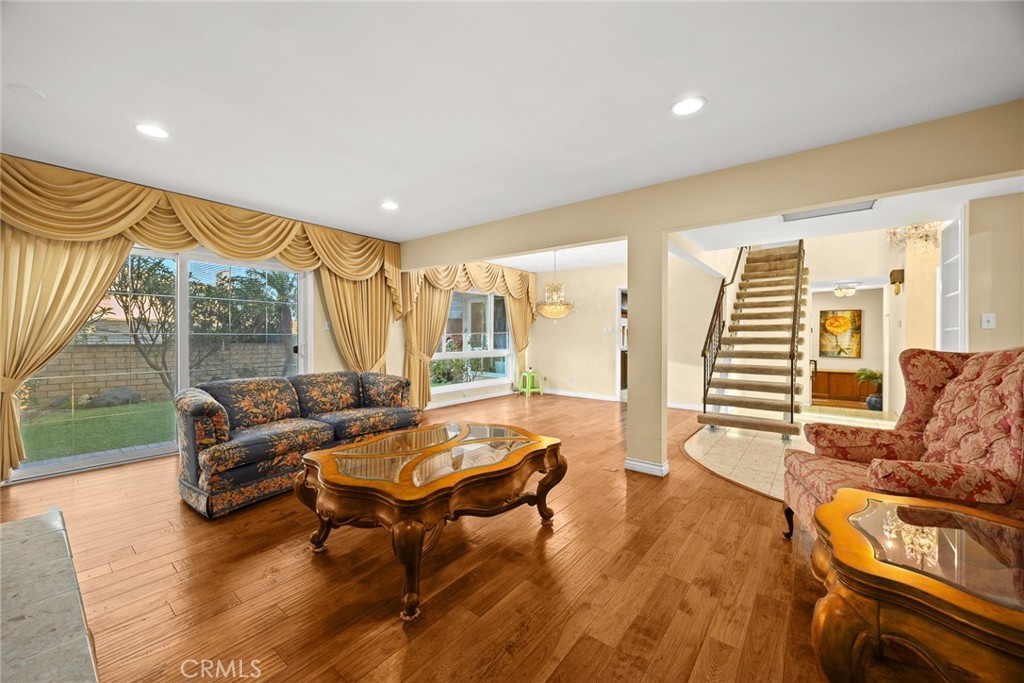 724 N Montebello Boulevard Property Photo 12