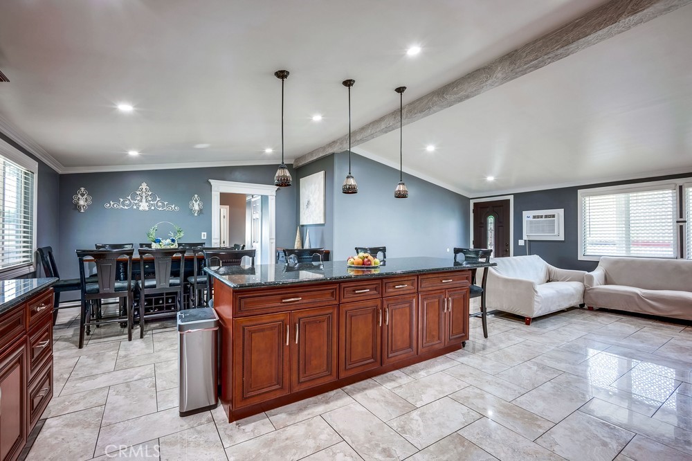 201 S Pennsylvania Avenue 01 Property Photo 7