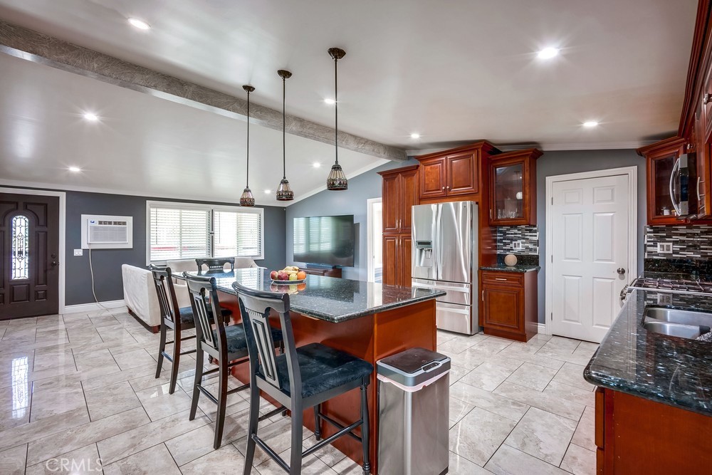 201 S Pennsylvania Avenue 01 Property Photo 9