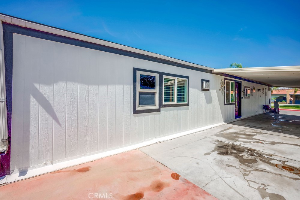 201 S Pennsylvania Avenue 01 Property Photo 18