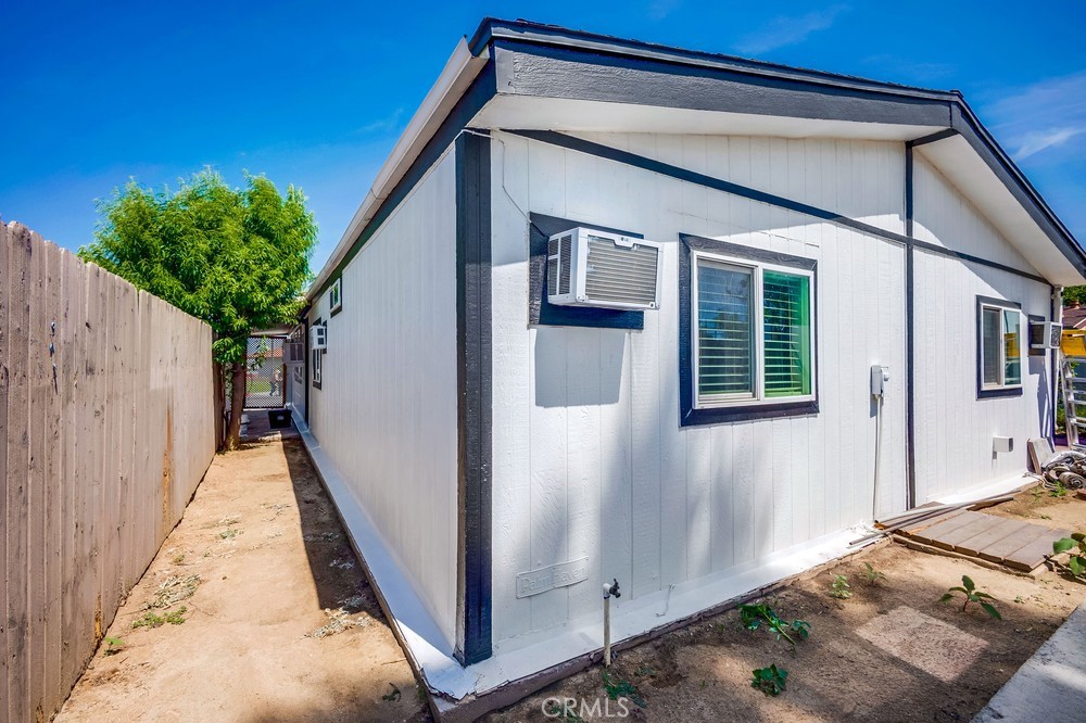 201 S Pennsylvania Avenue 01 Property Photo 19