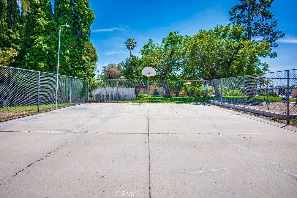 201 S Pennsylvania Avenue 01 Property Photo 26