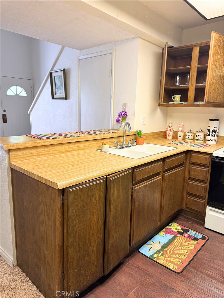 1480 W Edgehill Road 58 Property Photo 11