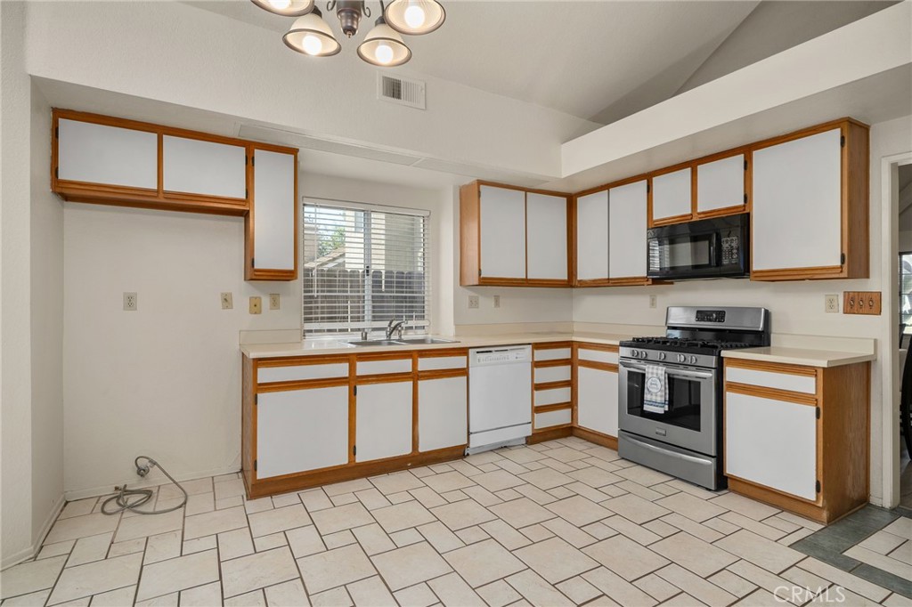 7353 Cascade Court Property Photo 8