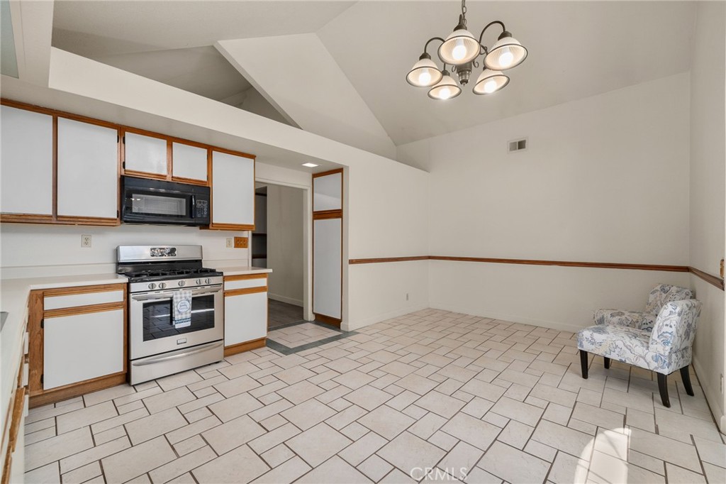 7353 Cascade Court Property Photo 9