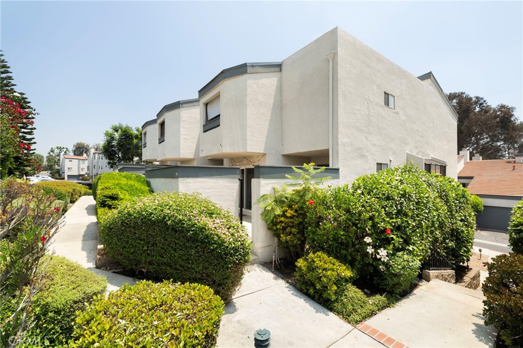 680 E Workman Street Property Photo 1