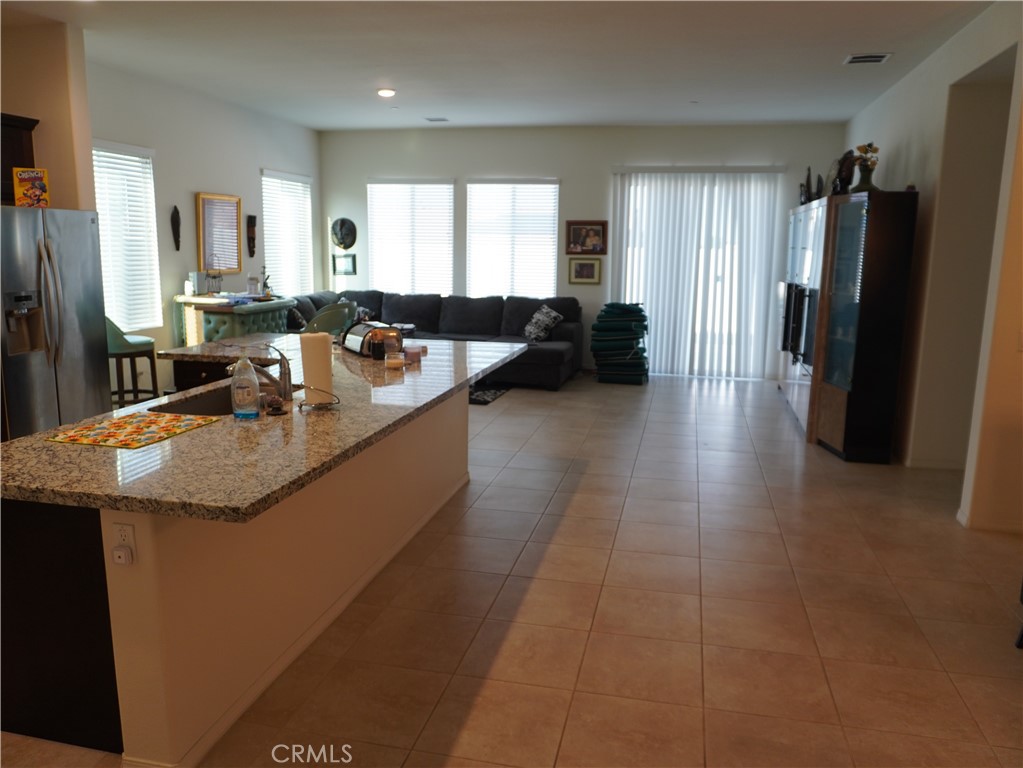 348 Scarlett Runner Property Photo 3