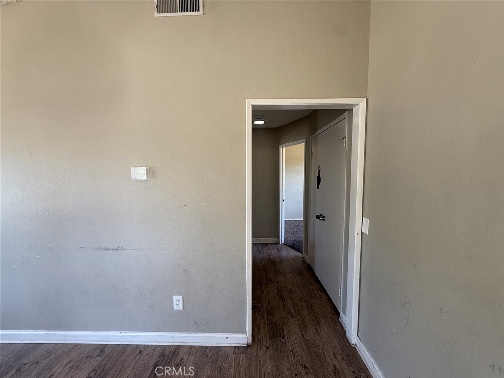 15569 Athol Street Property Photo 15