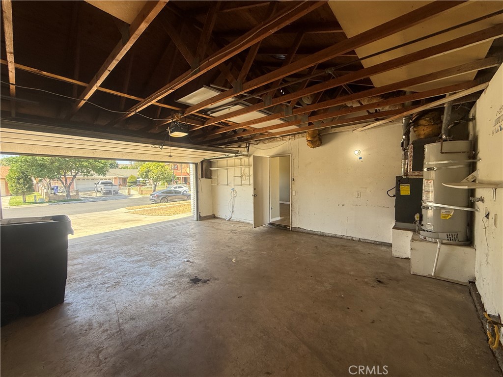 15569 Athol Street Property Photo 39
