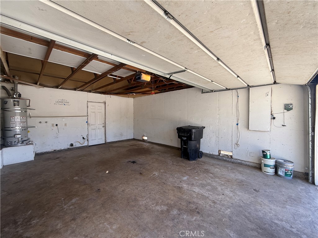 15569 Athol Street Property Photo 41