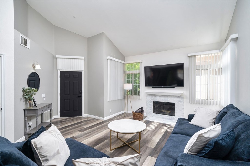 11718 Lucena Avenue Property Photo 10