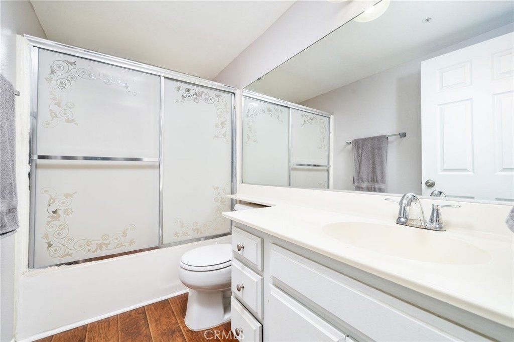 11718 Lucena Avenue Property Photo 15