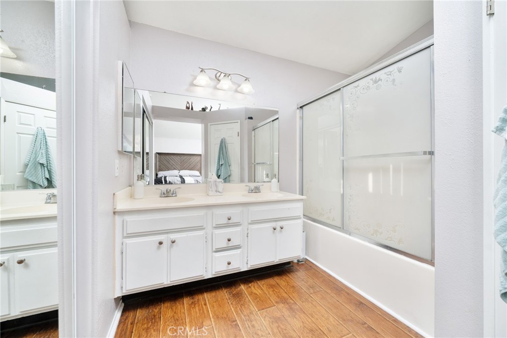 11718 Lucena Avenue Property Photo 20