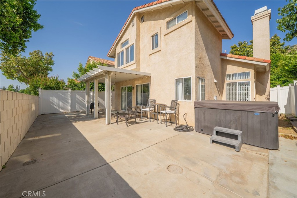 11718 Lucena Avenue Property Photo 29