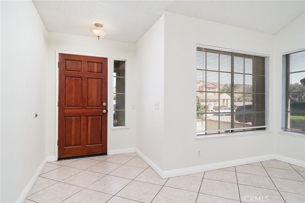 11500 Winery Drive Property Photo 3