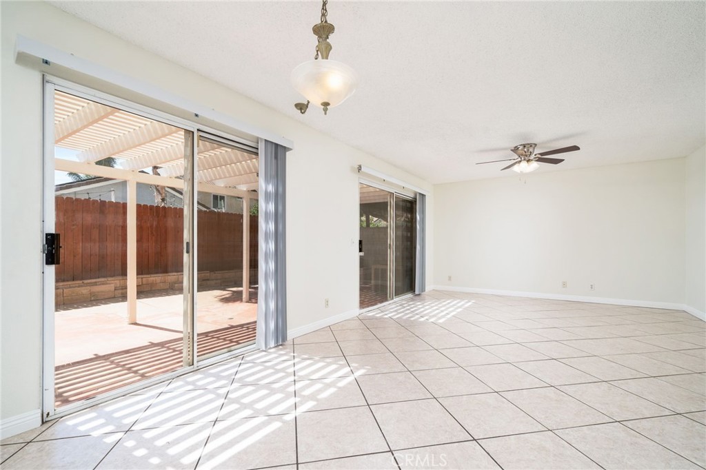 11500 Winery Drive Property Photo 9