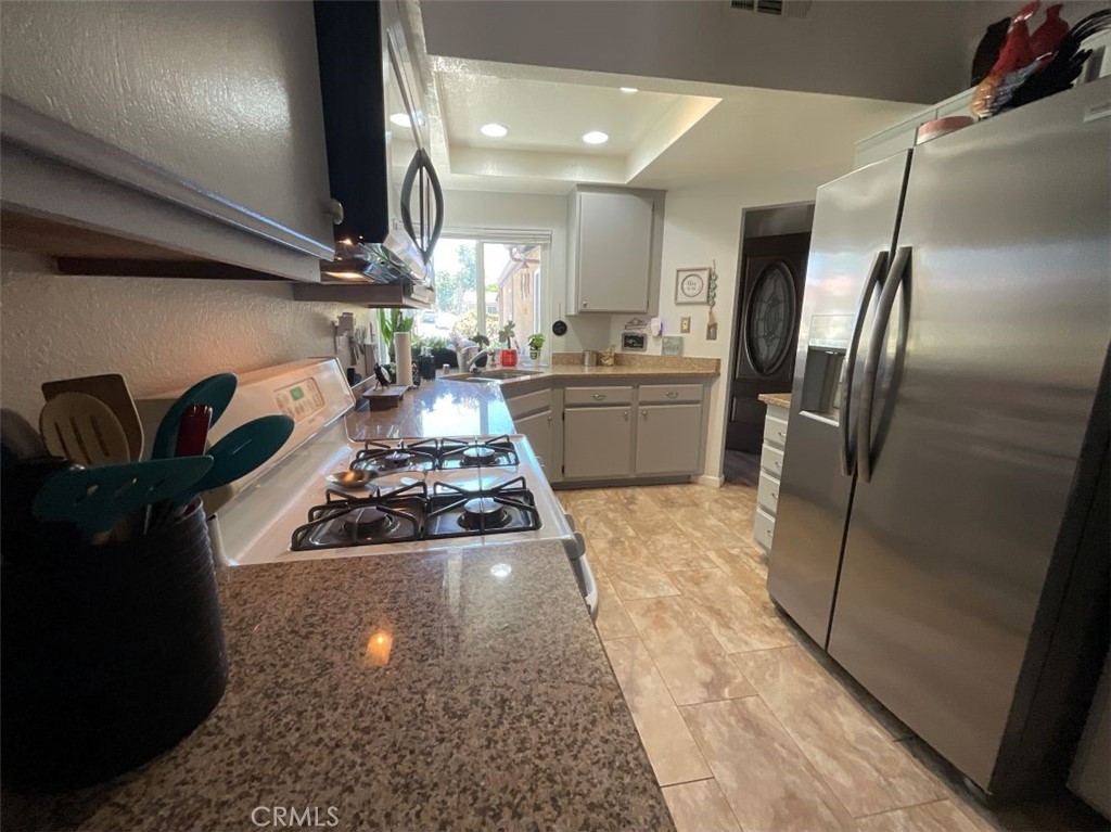 6720 Shaded Wood Place Property Photo 12