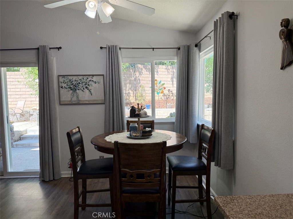 6720 Shaded Wood Place Property Photo 16