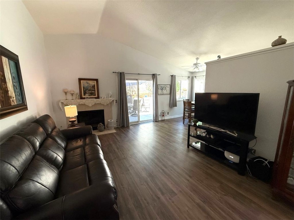 6720 Shaded Wood Place Property Photo 28