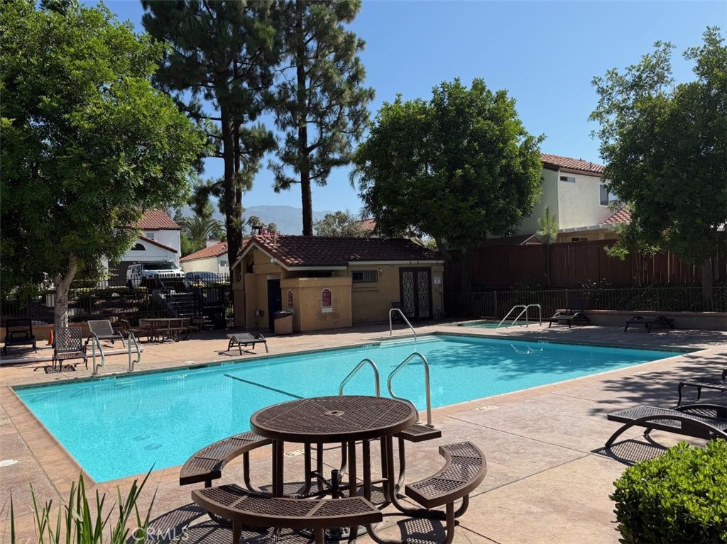 6720 Shaded Wood Place Property Photo 30