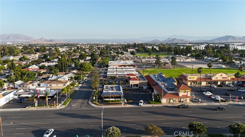 201 W Foothill Boulevard Property Photo 13
