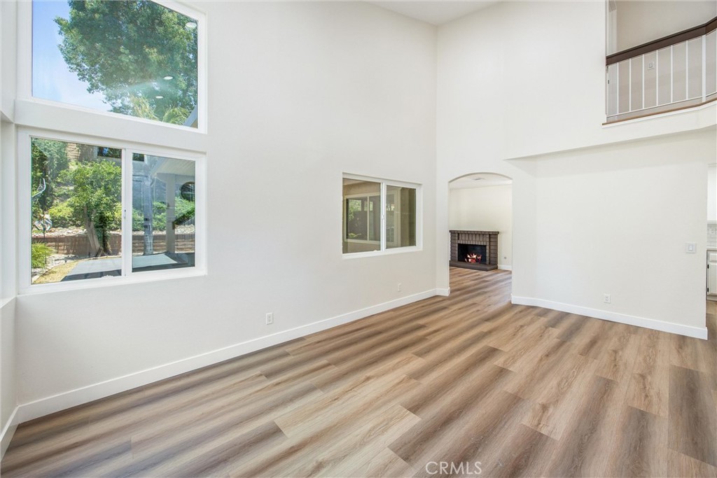 11142 Malone Street Property Photo 6