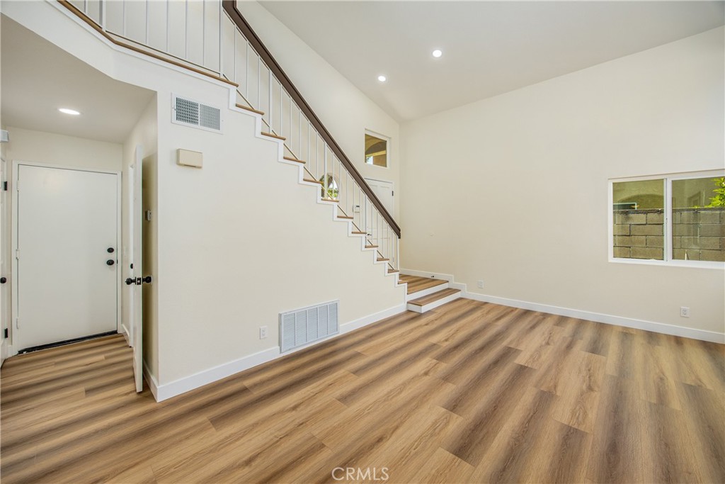 11142 Malone Street Property Photo 8