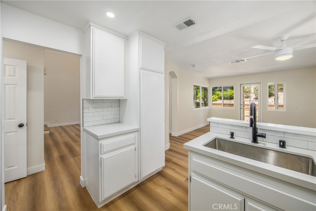 11142 Malone Street Property Photo 19