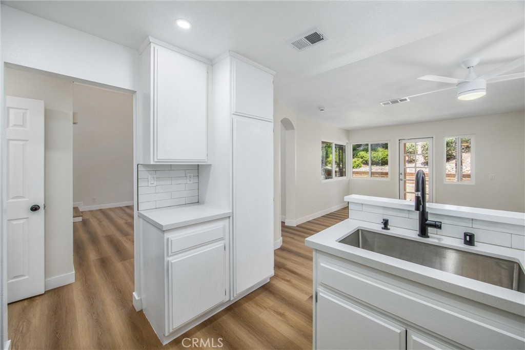 11142 Malone Street Property Photo 19