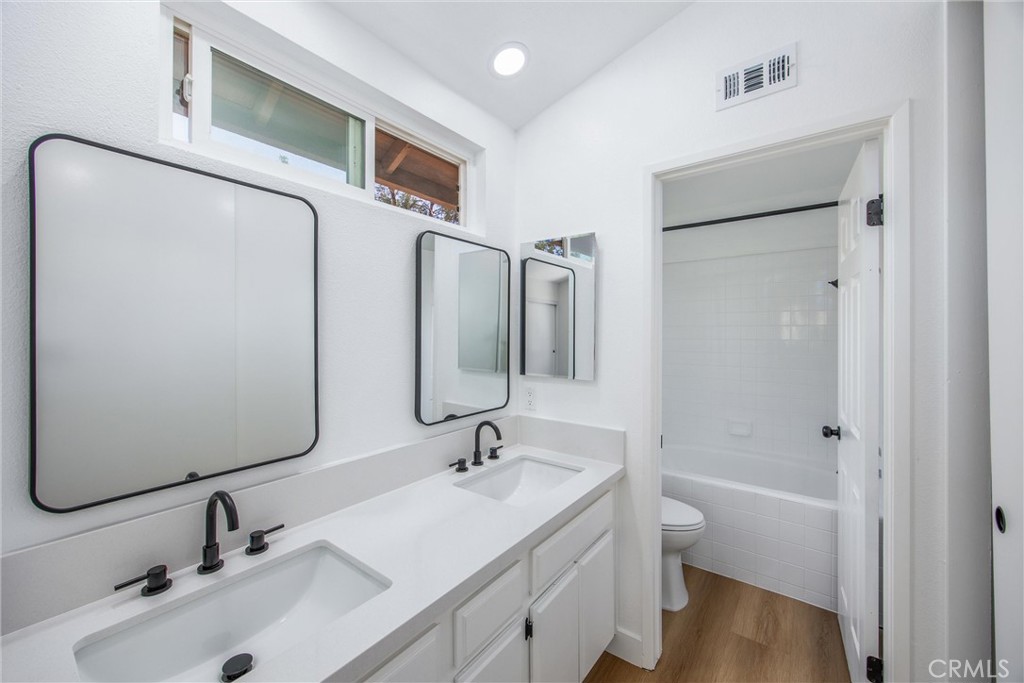 11142 Malone Street Property Photo 25
