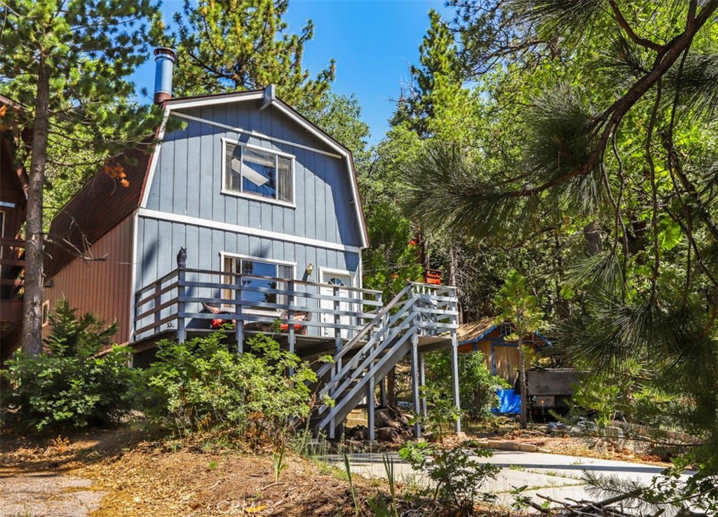 2405 Fir Drive Property Photo 8