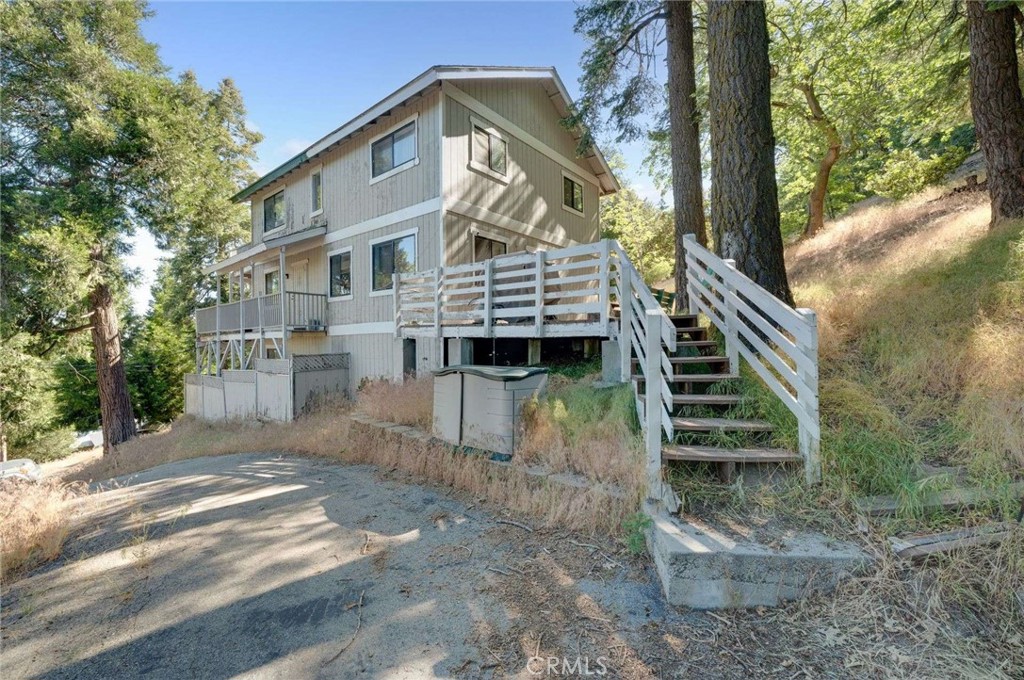25389 Oak Glen Road Property Photo 1