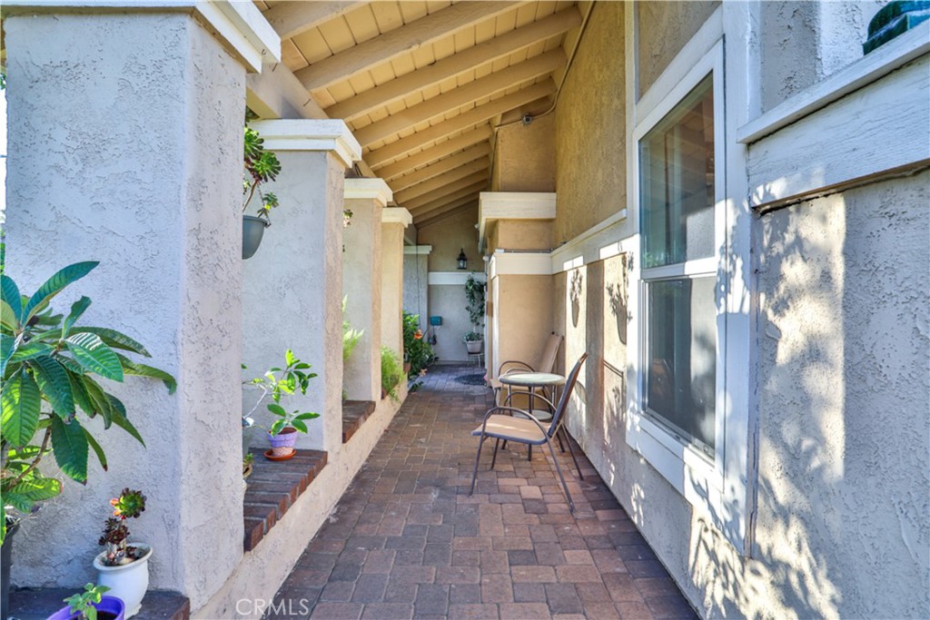 6073 Cameo Street Property Photo 3