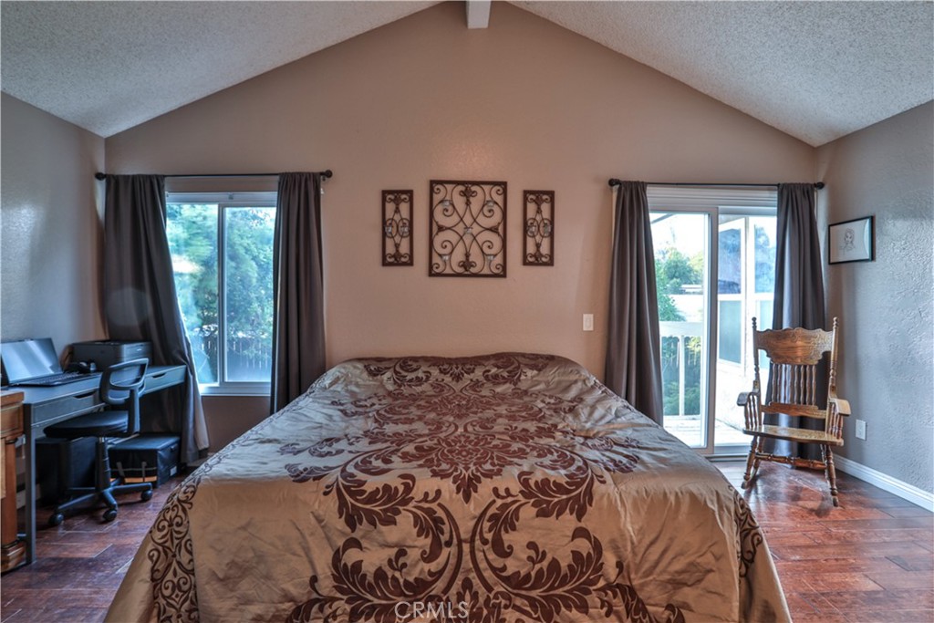 6073 Cameo Street Property Photo 15
