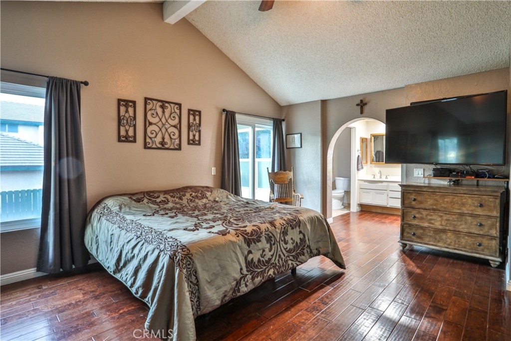 6073 Cameo Street Property Photo 16