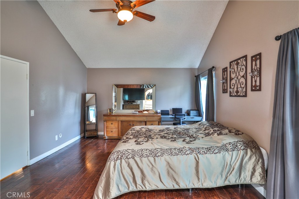 6073 Cameo Street Property Photo 17