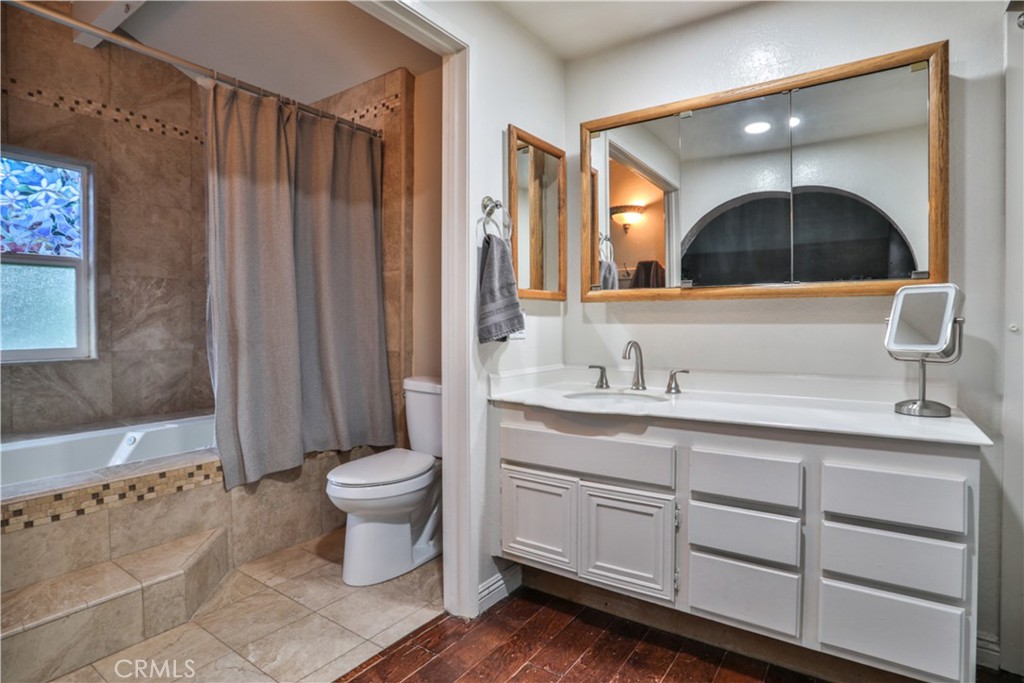 6073 Cameo Street Property Photo 19