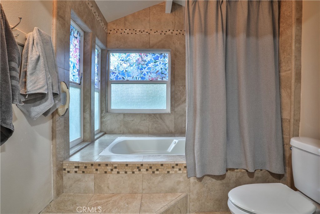 6073 Cameo Street Property Photo 20