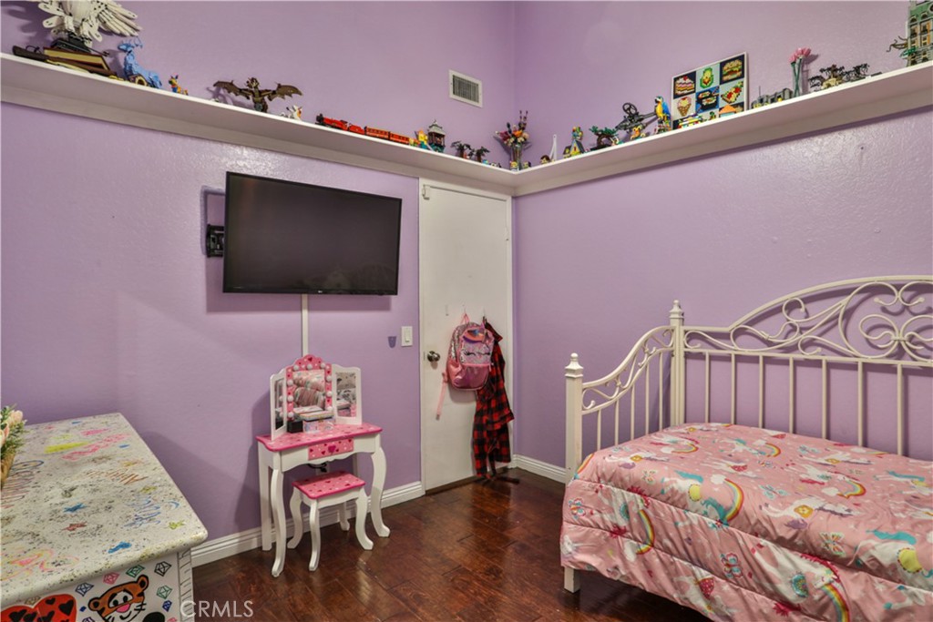 6073 Cameo Street Property Photo 29
