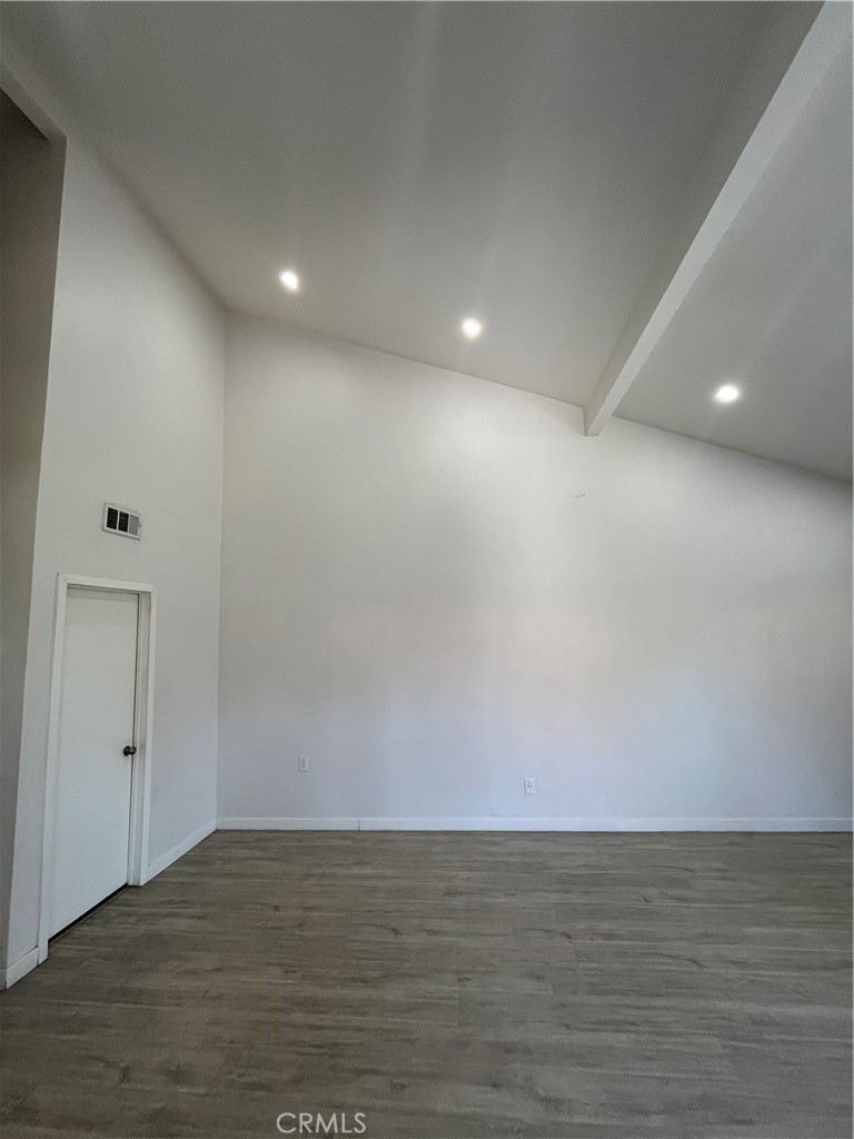 16600 Seville Avenue F Property Photo 6