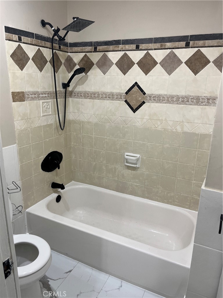 16600 Seville Avenue F Property Photo 10