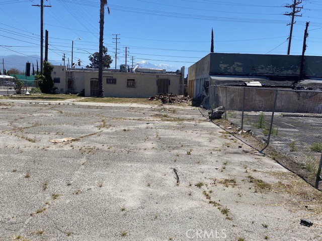 104 S Mount Vernon Avenue Property Photo 9